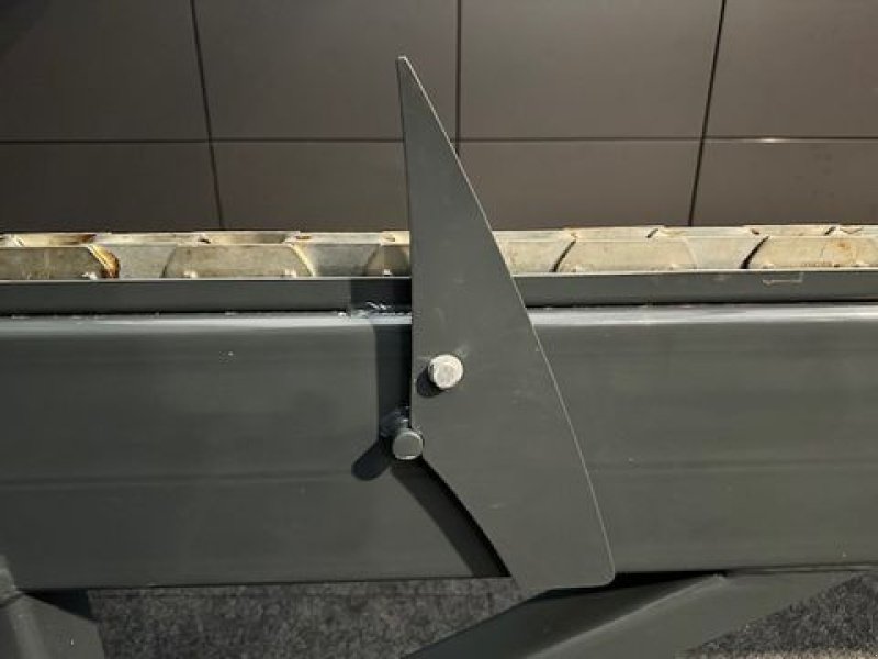 Sägeautomat & Spaltautomat от тип Uniforest Zuführtisch DM 4000/2 zu Sägespaltautomaten, Neumaschine в Tamsweg (Снимка 15)