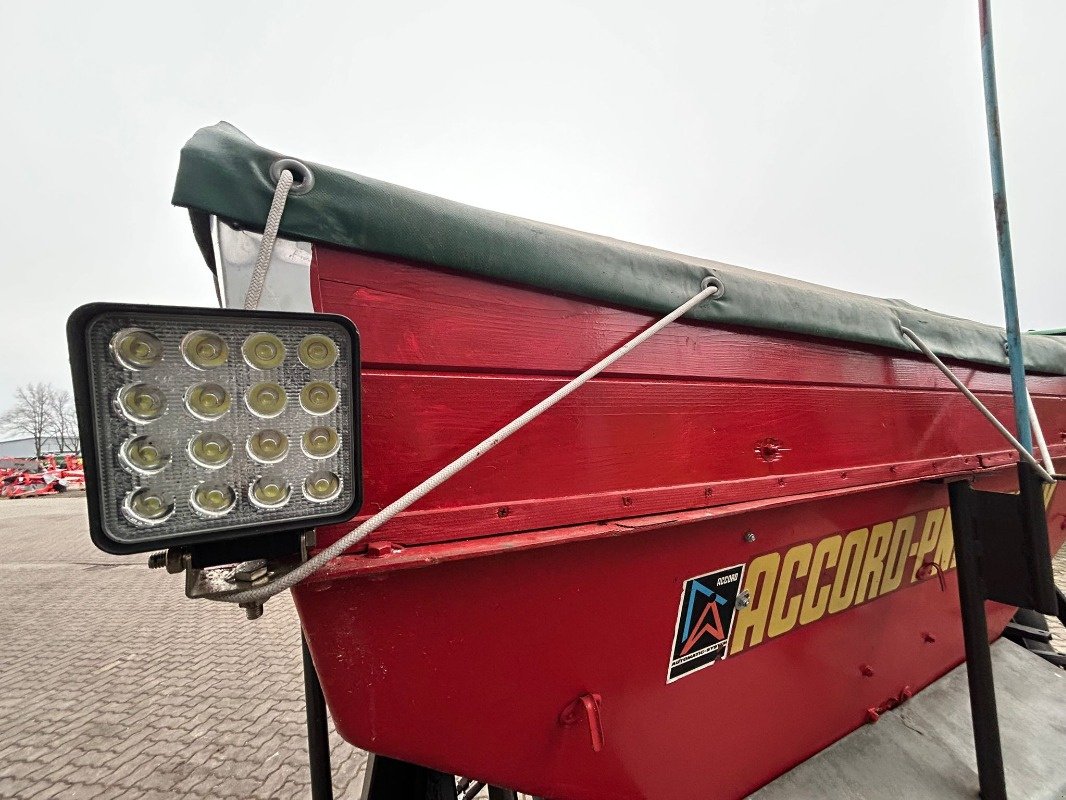 Sämaschine Türe ait Accord Pneumatischer Fronttank, Gebrauchtmaschine içinde Sittensen (resim 4)