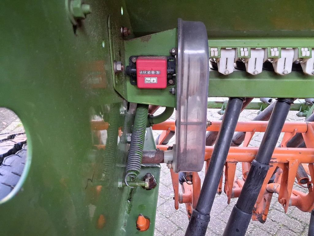 Sämaschine типа Amazone Schudeg D8 30E zaaimachine 3m met schudeg, Gebrauchtmaschine в Lunteren (Фотография 5)