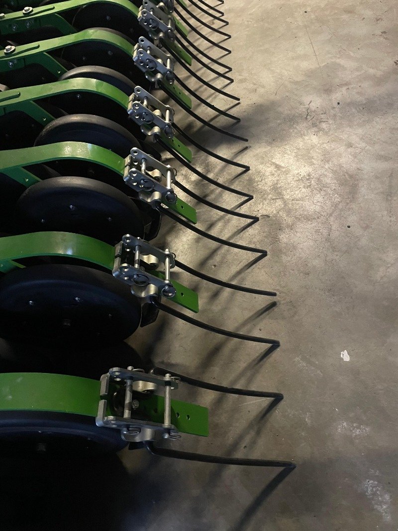 Sämaschine a típus Amazone TwinTec Striegel Satz Avant 6002-2 komplett, Gebrauchtmaschine ekkor: Husum (Kép 1)