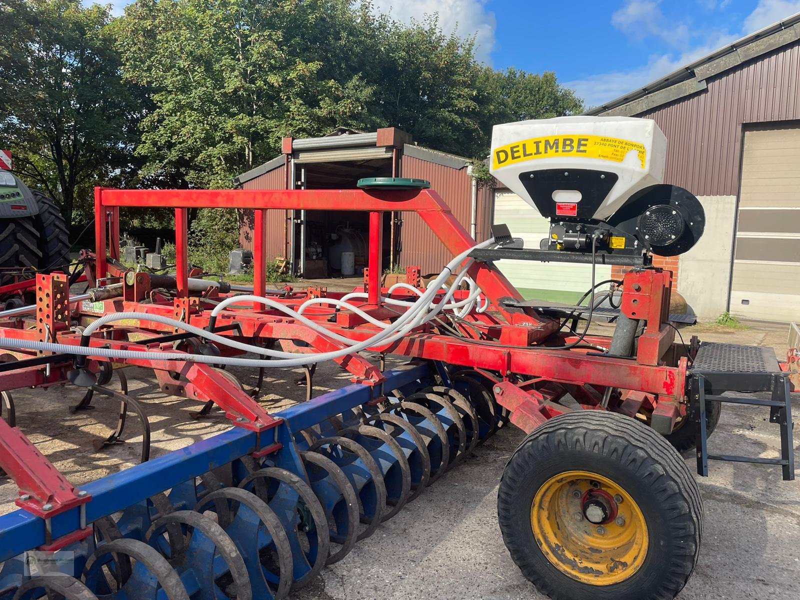 Sämaschine des Typs Delimbe T18E Pneumatikstreuer Zwischenfrucht Streuer Sämaschine Sägerät pneumatisch Mikrogranulat Nachsaatgerät, Neumaschine in Kötzting (Bild 10)