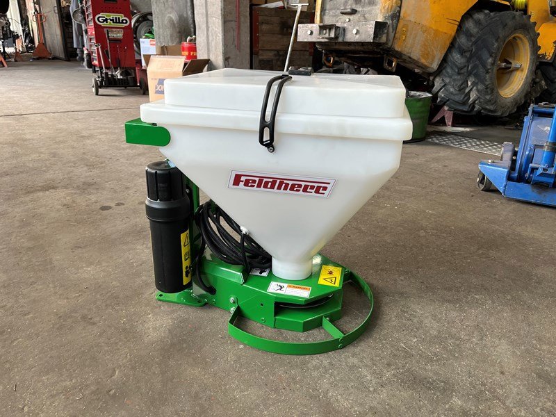 Sämaschine of the type Feldherr FH 40, Neumaschine in Helgisried (Picture 1)