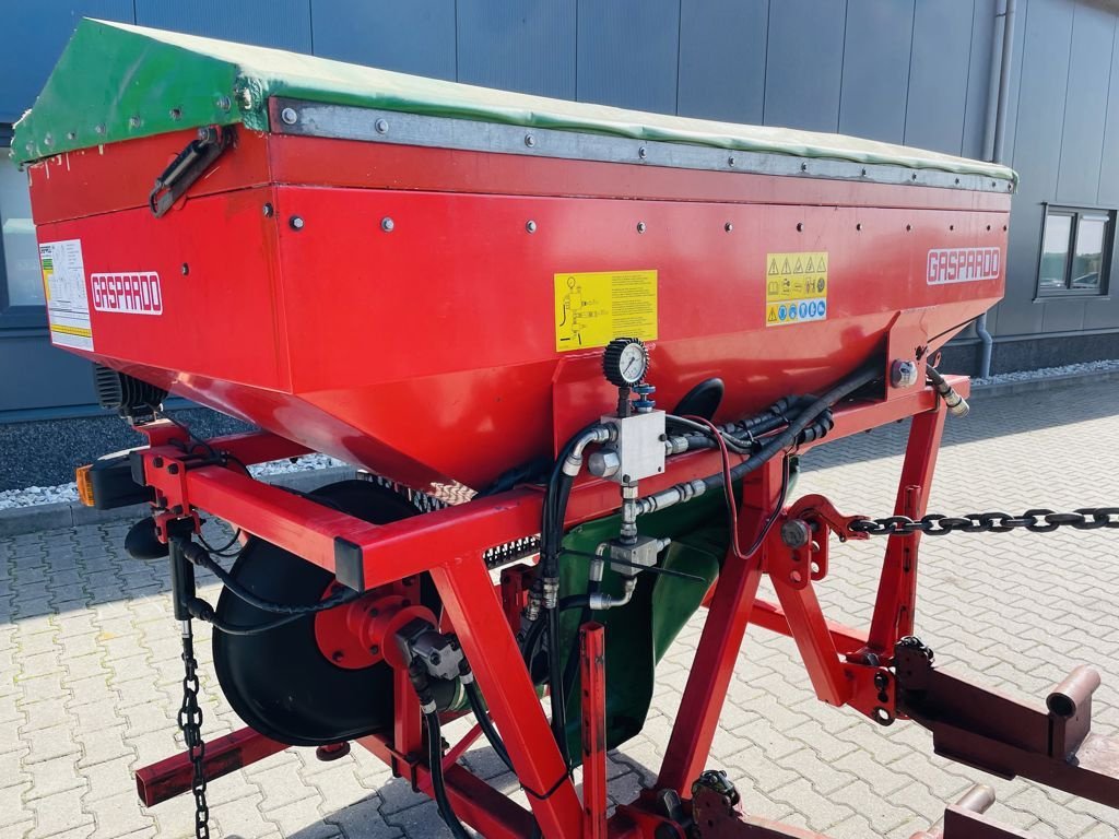 Sämaschine of the type Gaspardo Fronttank mechanisch PA, Neumaschine in Coevorden (Picture 8)