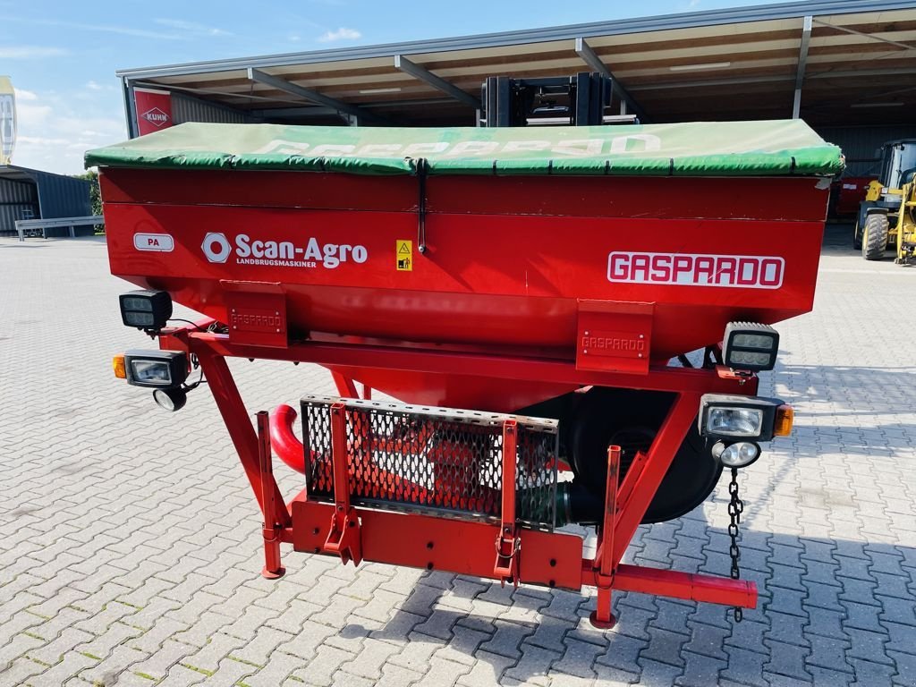 Sämaschine of the type Gaspardo Fronttank mechanisch PA, Neumaschine in Coevorden (Picture 1)