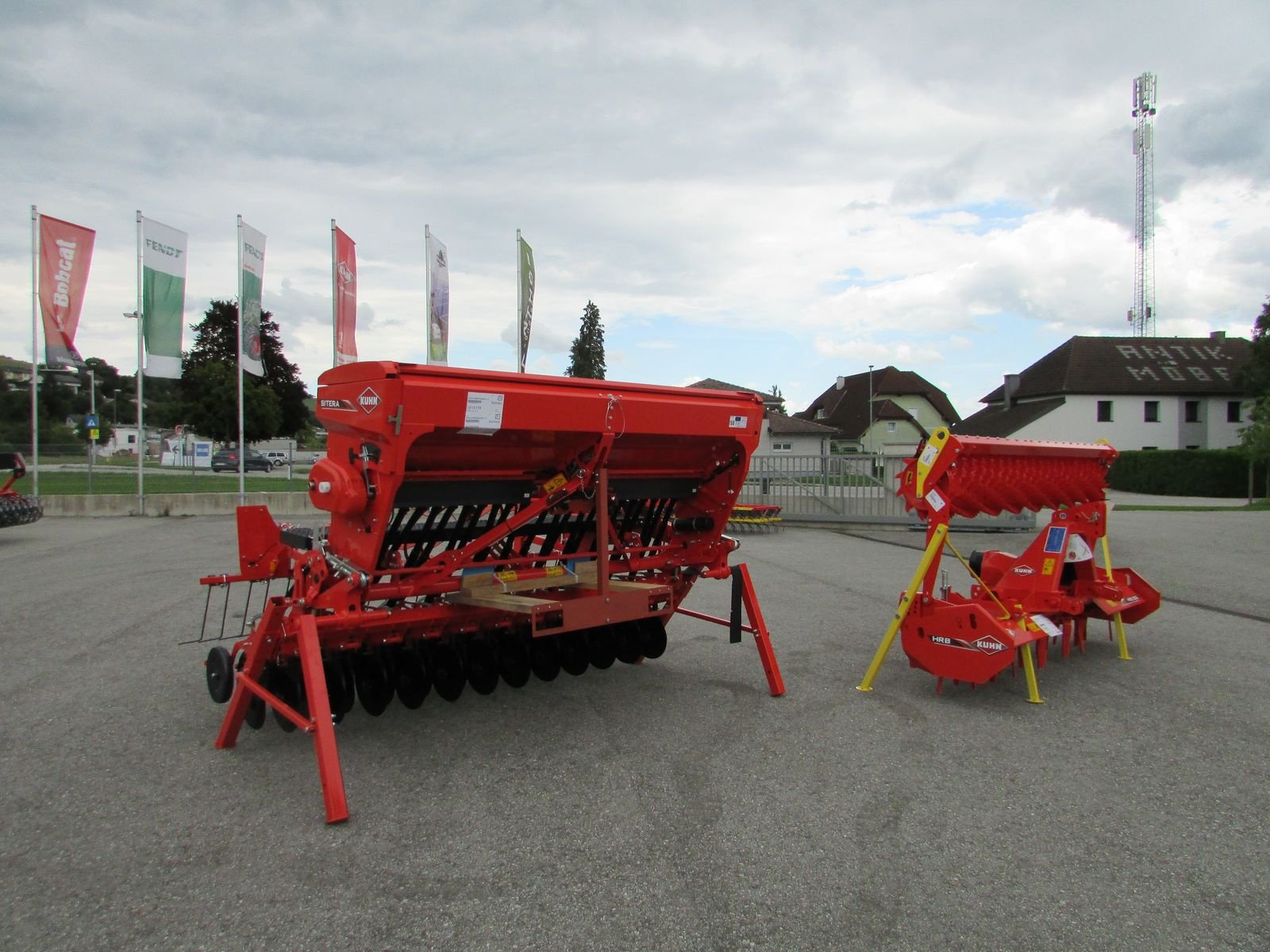 Sämaschine typu Kuhn SITERA 330-24 M + HRB 303, Gebrauchtmaschine v Saxen (Obrázek 1)