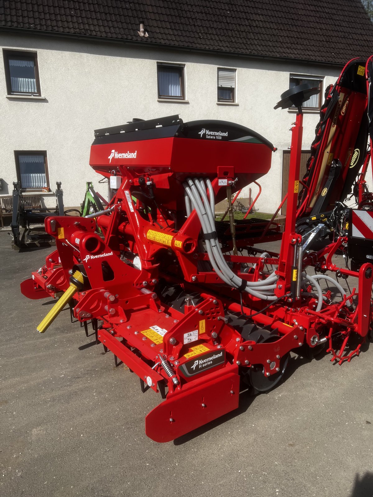 Sämaschine des Typs Kverneland Saterra 2030 Kreiselegge H 3.0, Neumaschine in Offenhausen (Bild 2)
