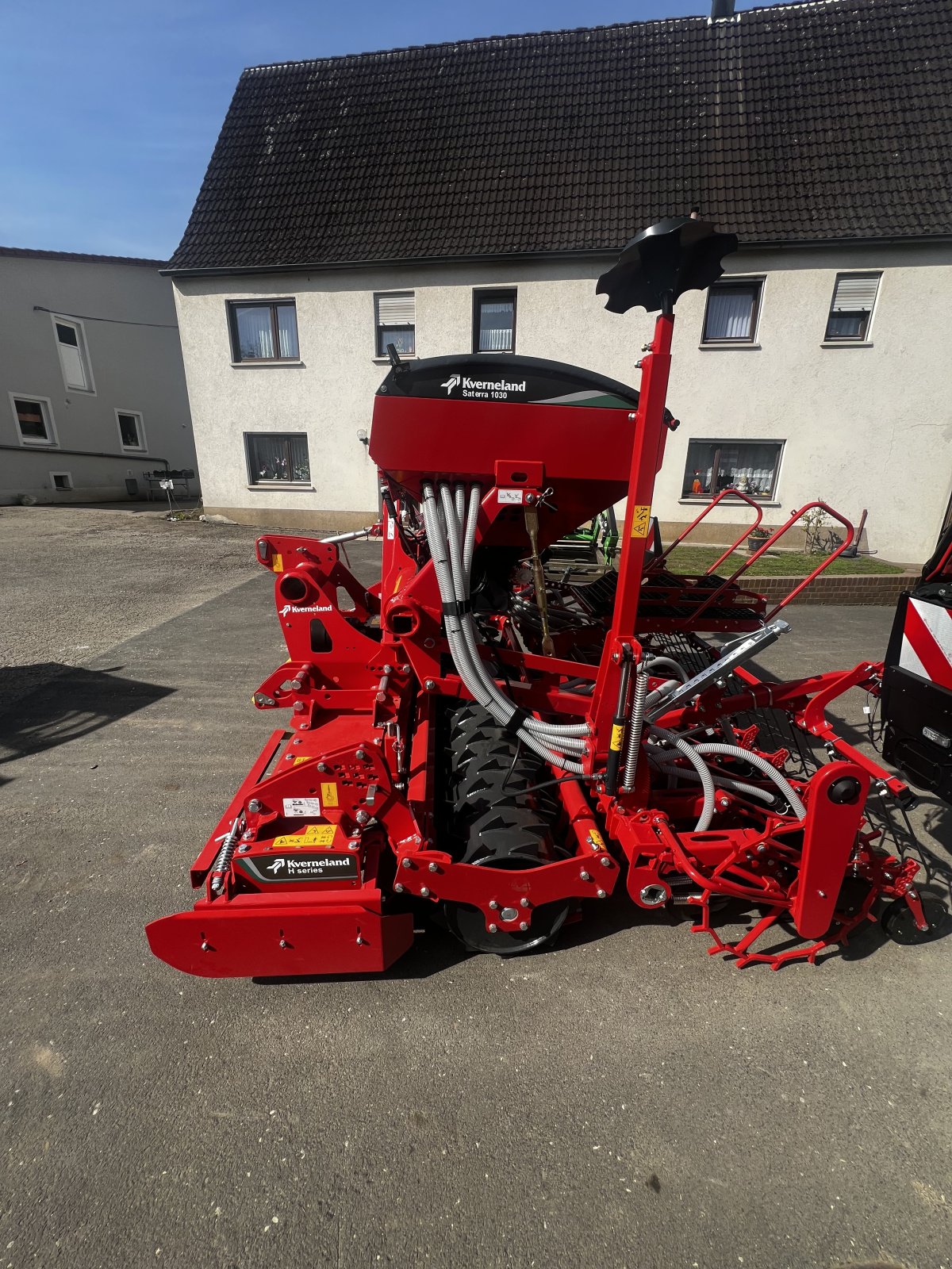 Sämaschine des Typs Kverneland Saterra 2030 Kreiselegge H 3.0, Neumaschine in Offenhausen (Bild 3)