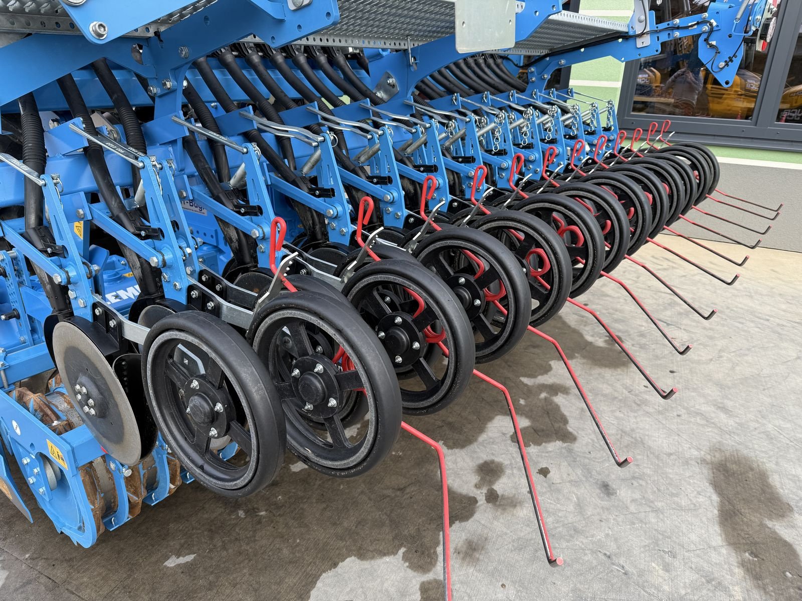 Sämaschine des Typs Lemken Zirkon 8/300 mit Saphir 9/300, Gebrauchtmaschine in Hürm (Bild 16)