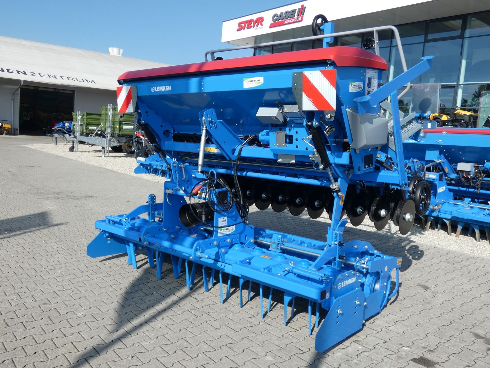 Sämaschine of the type Lemken Zirkon 8+Saphir 10 ISOBUS, Neumaschine in Schlitters (Picture 3)