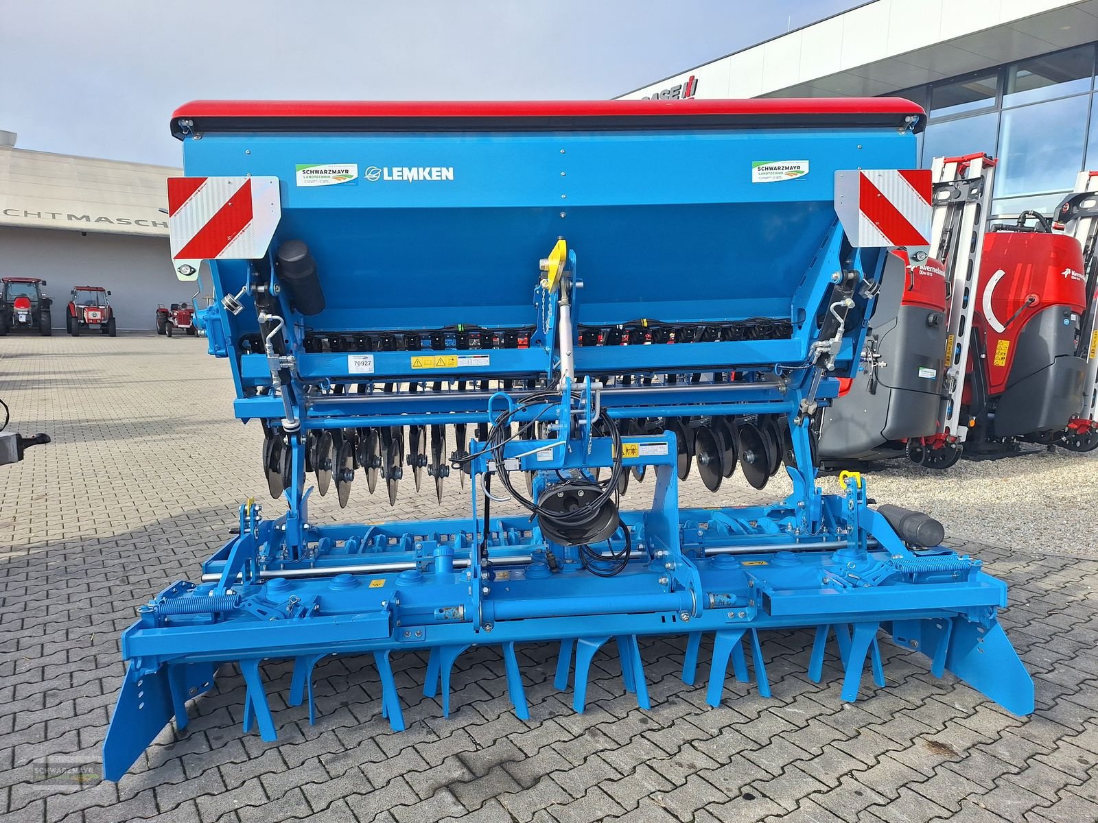 Sämaschine of the type Lemken Zirkon 8+Saphir 9, Neumaschine in Aurolzmünster (Picture 7)