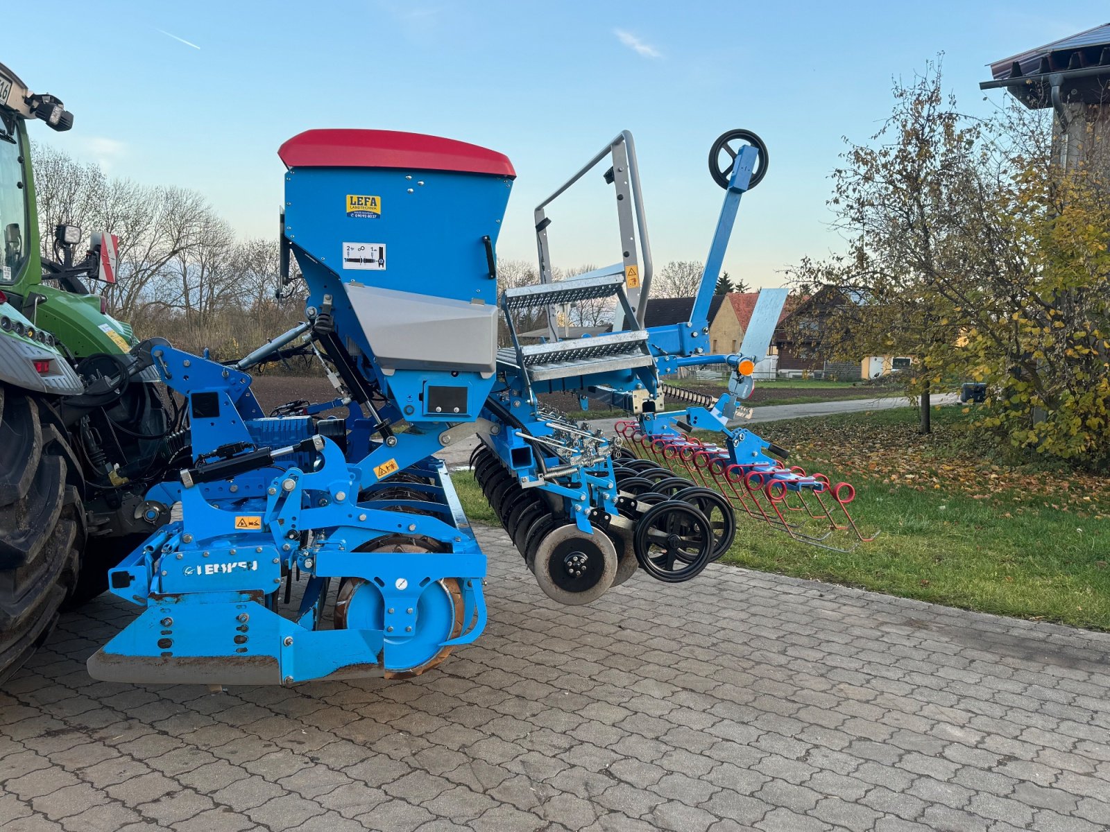 Sämaschine del tipo Lemken Zirkon12/300 Saphir 10, Gebrauchtmaschine en Reimlingen (Imagen 2)