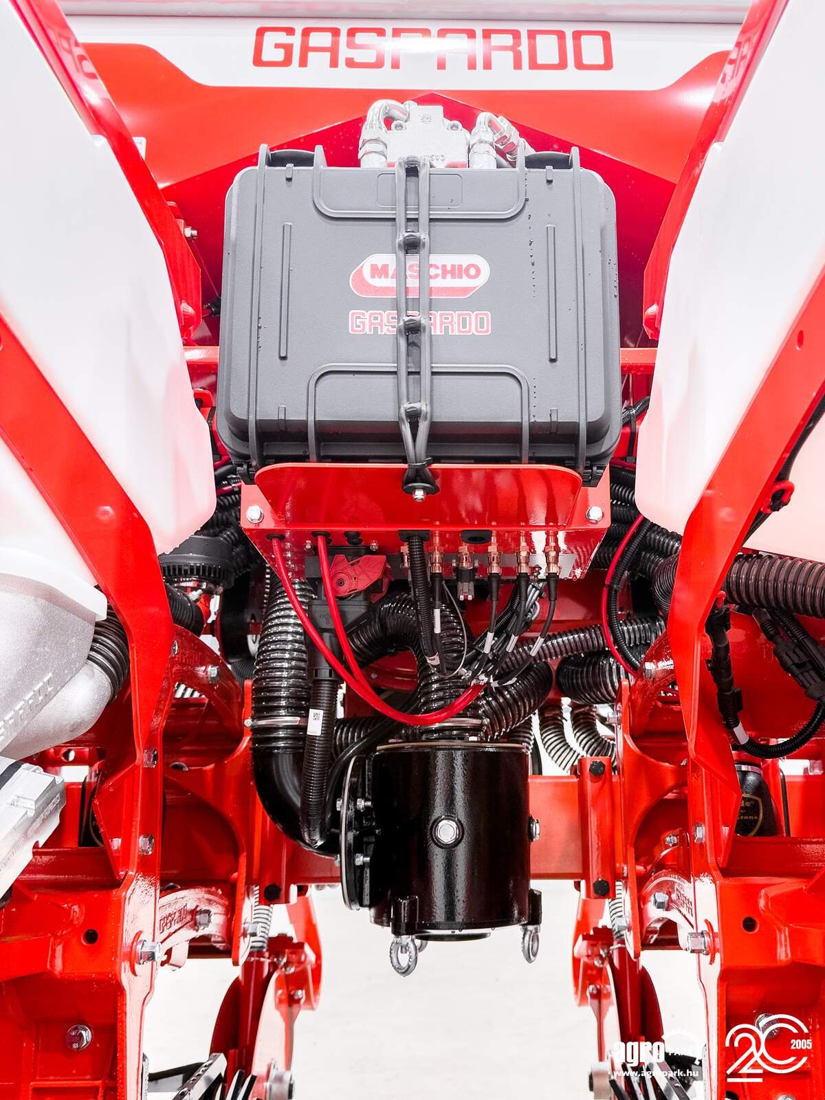 Sämaschine типа Maschio Chrono 306 6-row ISOBUS precision seed drill with electric microgranulate dispenser, Gebrauchtmaschine в Csengele (Фотография 20)