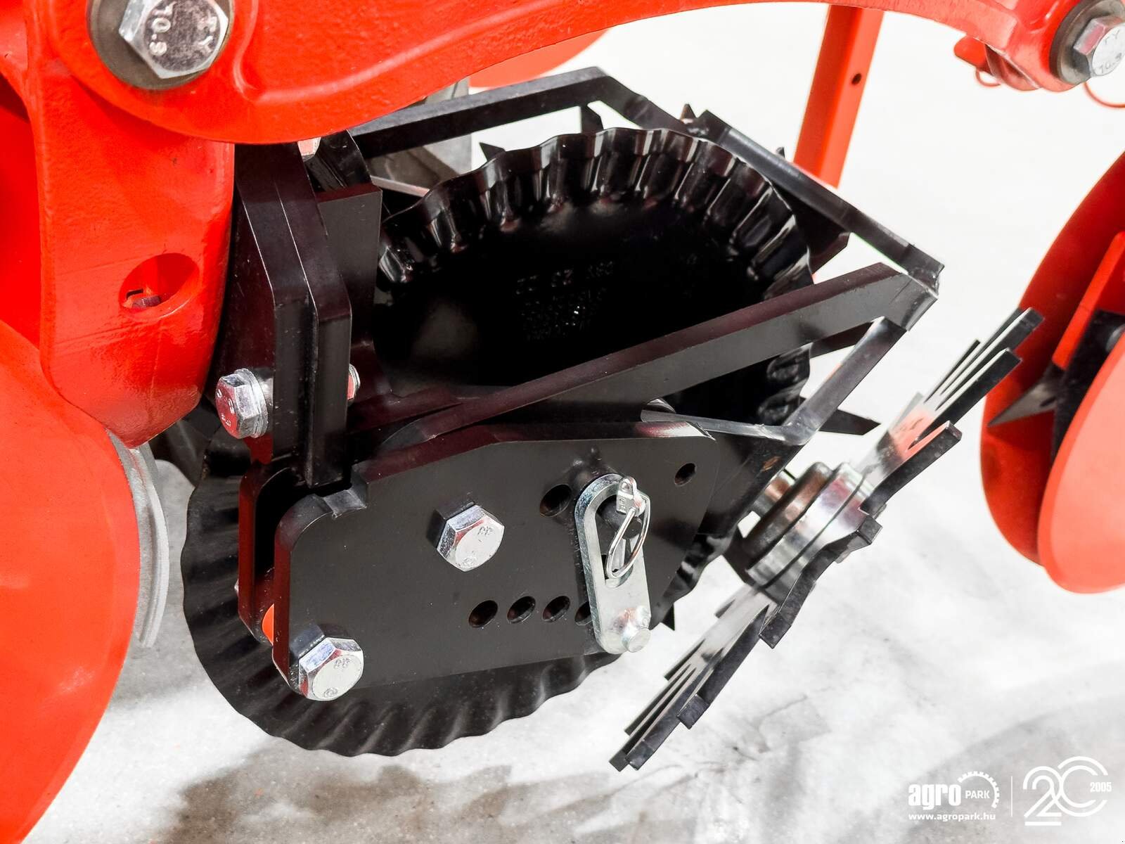 Sämaschine typu Maschio MTE Isotronic 6-row ISOBUS precision seed drill with electric microgranulate dispenser, Gebrauchtmaschine v Csengele (Obrázek 22)