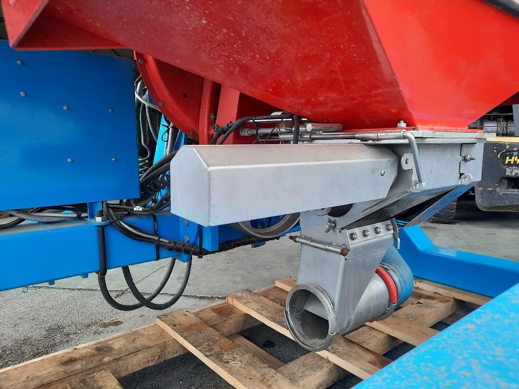 Sämaschine of the type Monosem TREMIE FRONTALE 1800L, Gebrauchtmaschine in CHEMAUDIN ET VAUX (Picture 8)