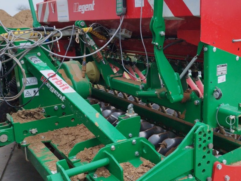 Sämaschine of the type Regent Seedstar RSM-V 312 DS, Gebrauchtmaschine in Biebelried  (Picture 1)