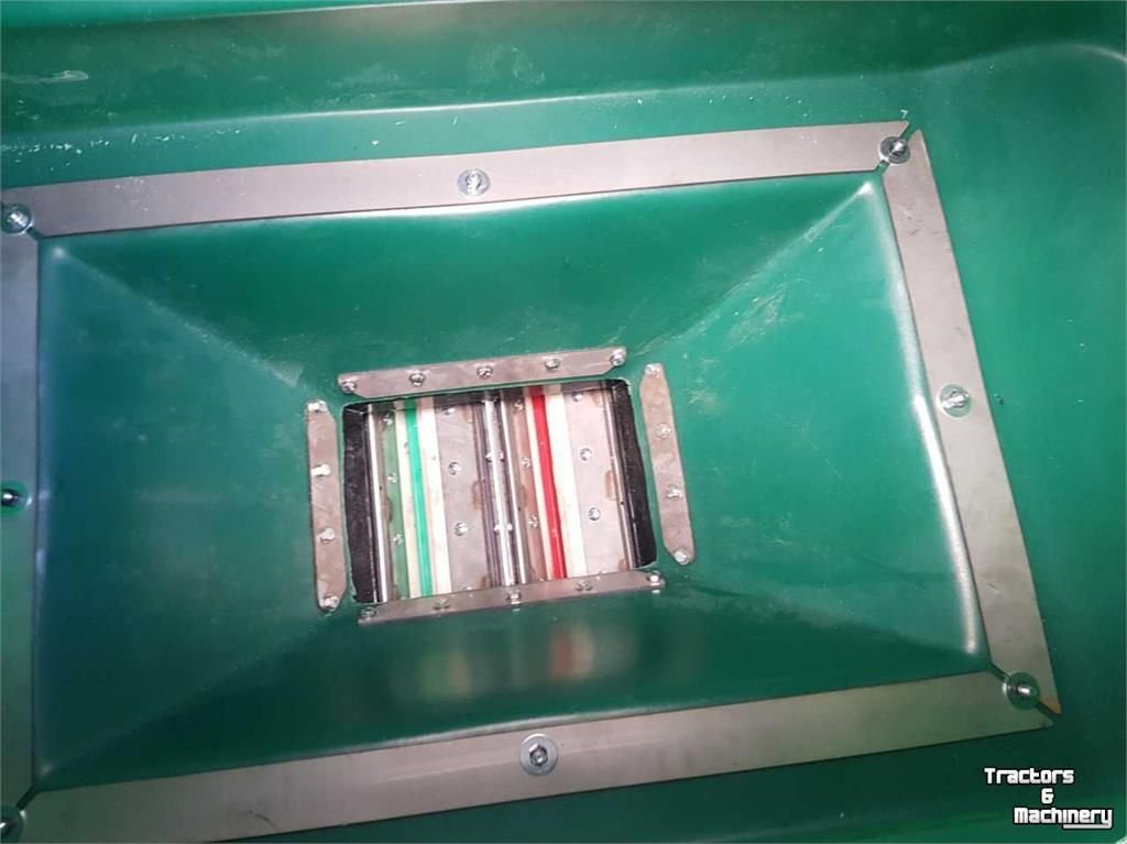 Sämaschine van het type Sonstige Delimbe T20-800 Fronttank- zaaimachine, Gebrauchtmaschine in Zevenaar (Foto 8)