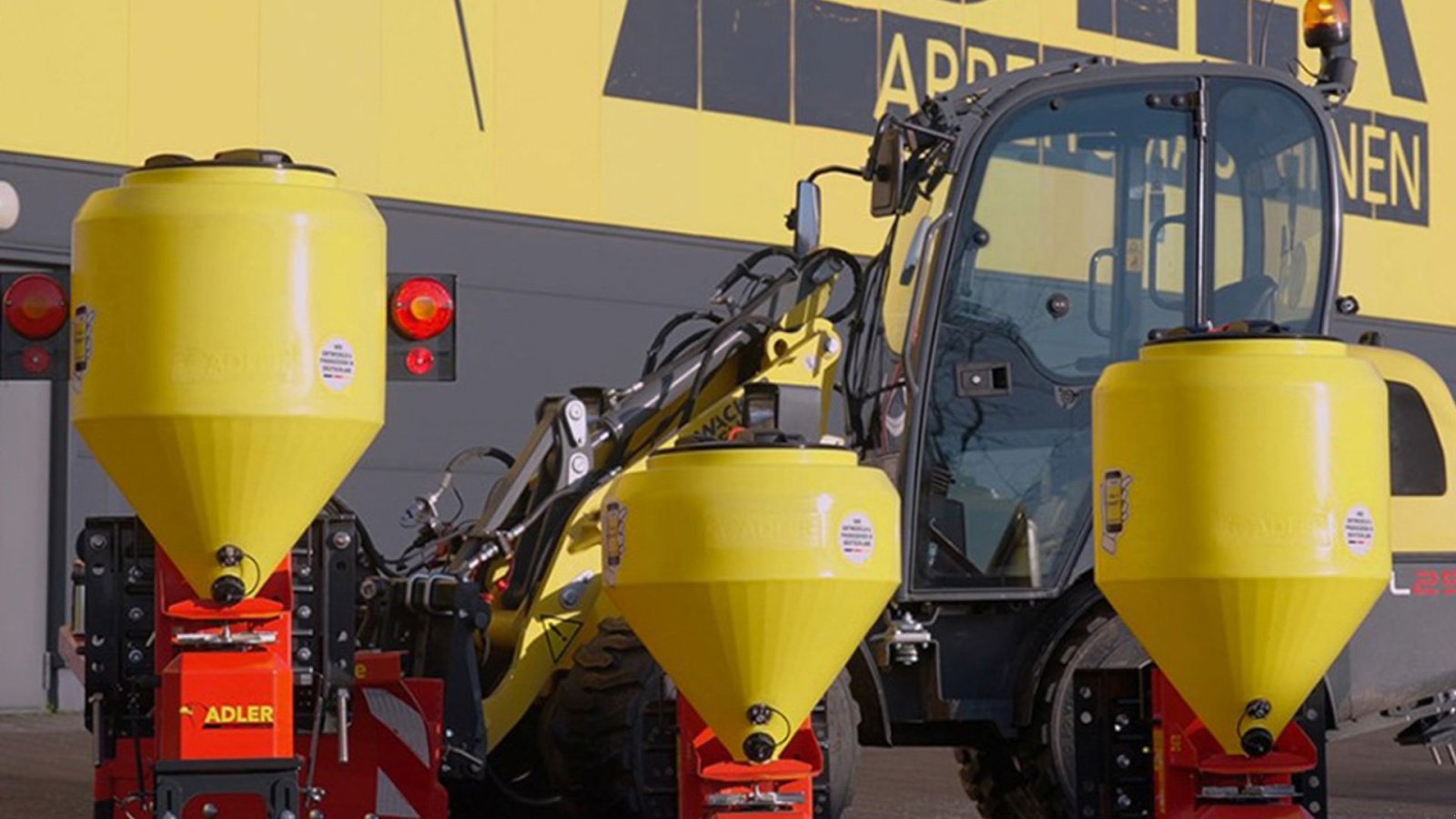 Sandstreuer & Salzstreuer za tip Adler Arbeitsmaschinen ST-E 120-200 liter, Gebrauchtmaschine u Vrå (Slika 1)