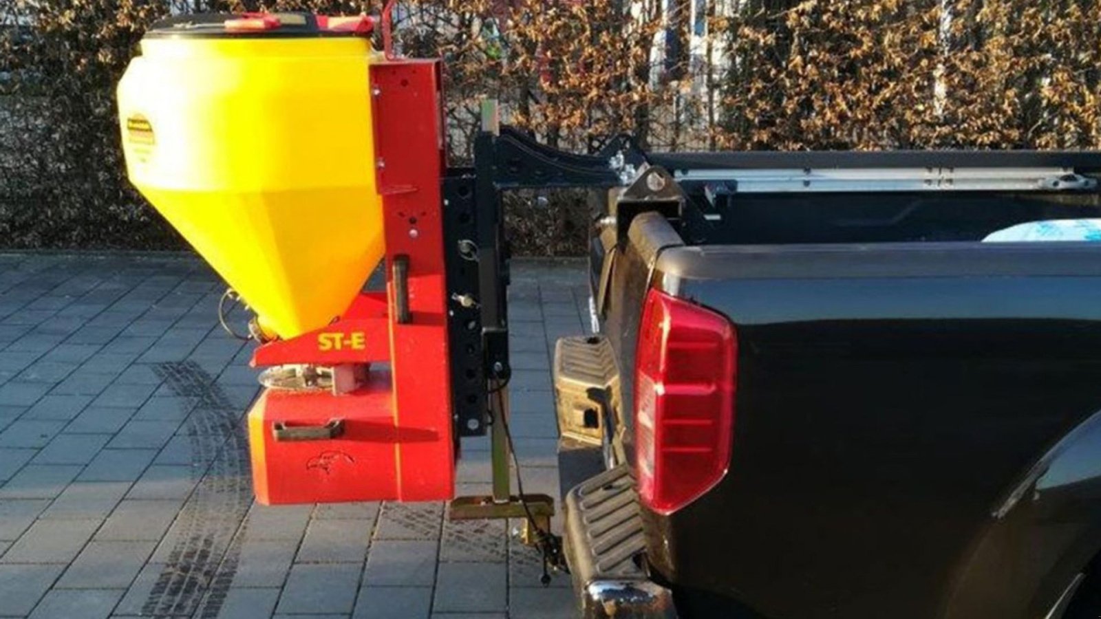 Sandstreuer & Salzstreuer tipa Adler Arbeitsmaschinen ST-E 120-200 liter, Gebrauchtmaschine u Vrå (Slika 4)