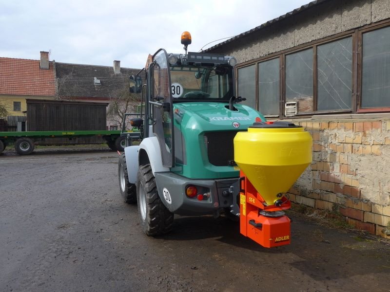 Sandstreuer & Salzstreuer tip Adler Arbeitsmaschinen ST-E Streuer Traktor Radlader Pick-up Lehner NEU, Neumaschine in Aigen-Schlägl (Poză 10)