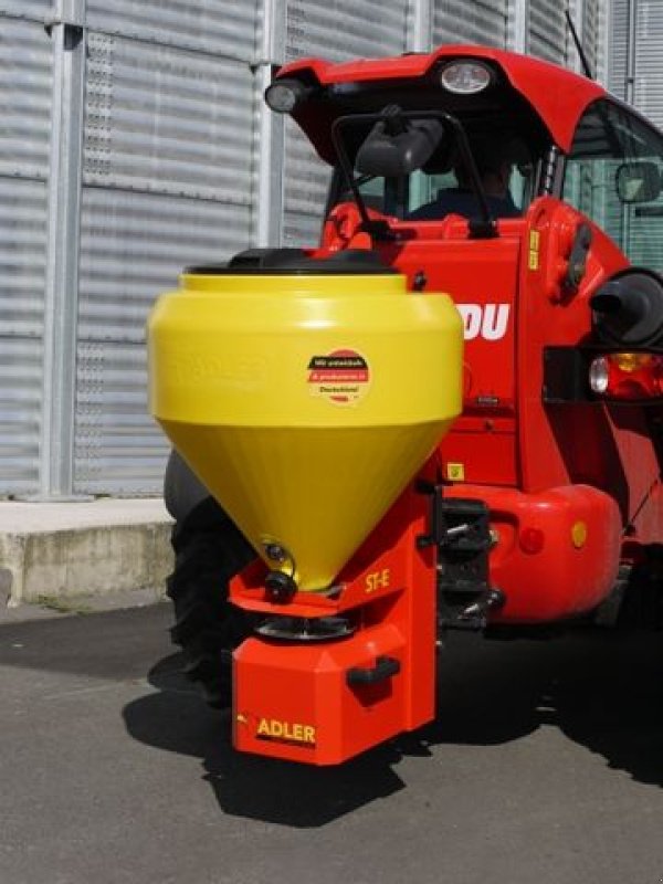 Sandstreuer & Salzstreuer tip Adler Arbeitsmaschinen ST-E Streuer Traktor Radlader Pick-up Lehner NEU, Neumaschine in Aigen-Schlägl (Poză 7)