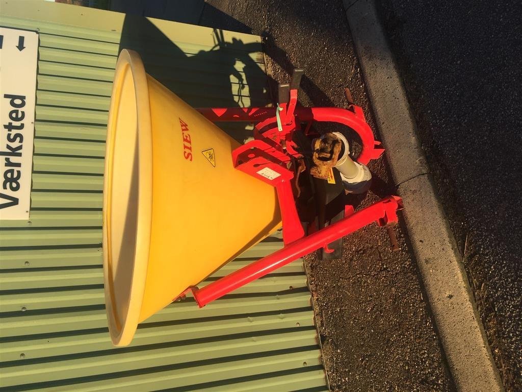 Sandstreuer & Salzstreuer Türe ait agrex Sonstiges, Gebrauchtmaschine içinde Aabenraa (resim 1)