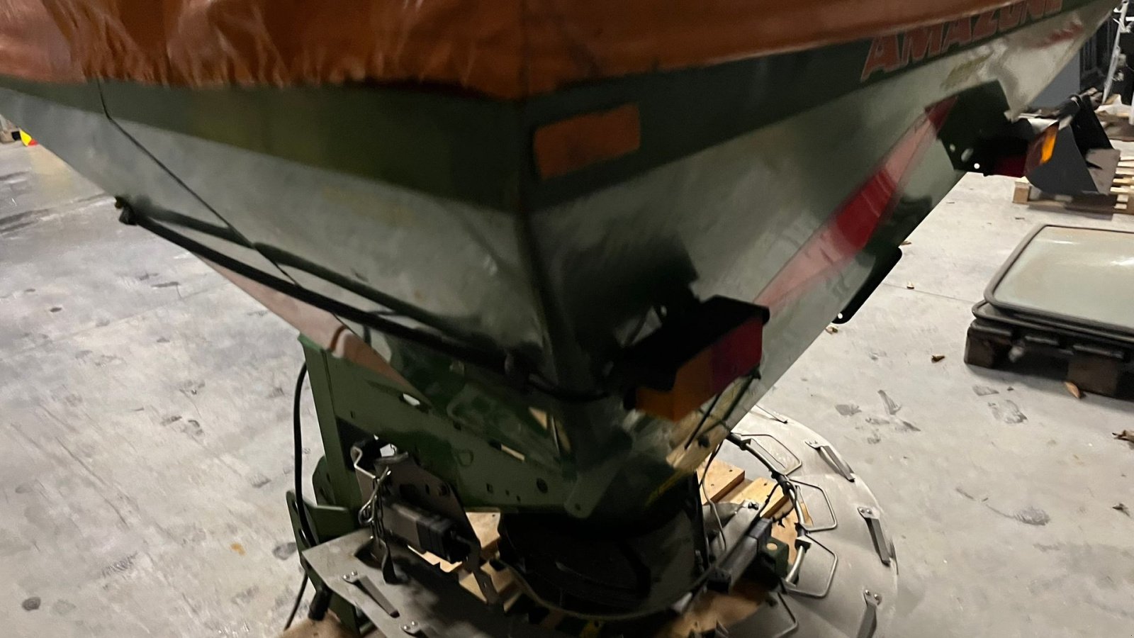 Sandstreuer & Salzstreuer typu Amazone E+S 750 Velholdt Salspreder som er meget lidt brugt, den er med Amados computer, Gebrauchtmaschine v Lintrup (Obrázek 7)