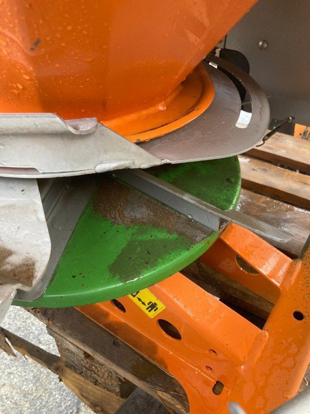 Sandstreuer & Salzstreuer of the type Amazone E+S 750, Gebrauchtmaschine in Hindelbank (Picture 7)