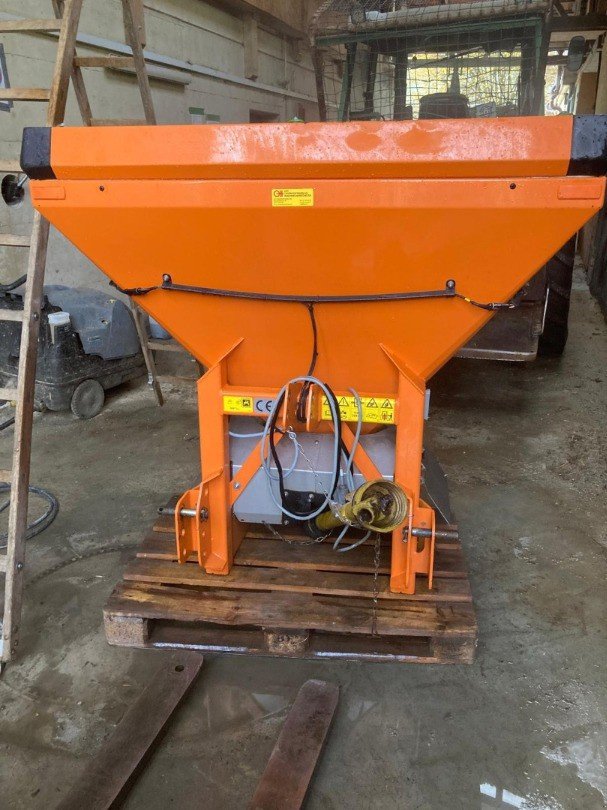 Sandstreuer & Salzstreuer of the type Amazone E+S 750, Gebrauchtmaschine in Hindelbank (Picture 3)