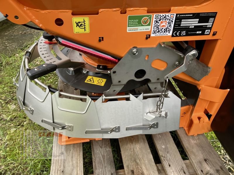 Sandstreuer & Salzstreuer типа Amazone E+S 751 EASY KOMMUNAL, Neumaschine в Bad Abbach (Фотография 10)