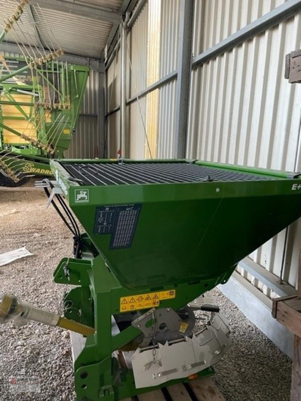 Sandstreuer & Salzstreuer typu Amazone E+S 751 - GRÜN- WINTERDIENST, Neumaschine w Gottenheim (Zdjęcie 2)