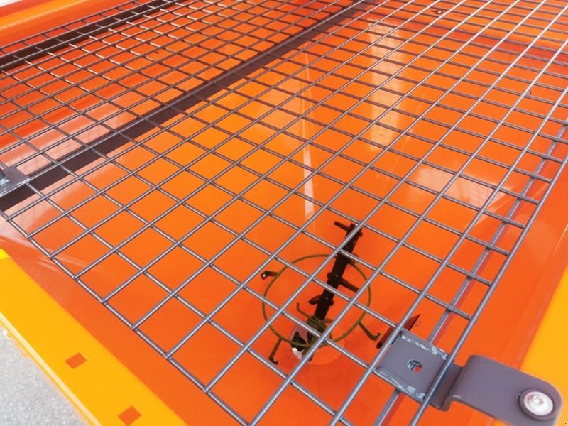 Sandstreuer & Salzstreuer typu Amazone E+S 751 Winterdienststreuer, Gebrauchtmaschine v St. Marienkirchen (Obrázek 5)