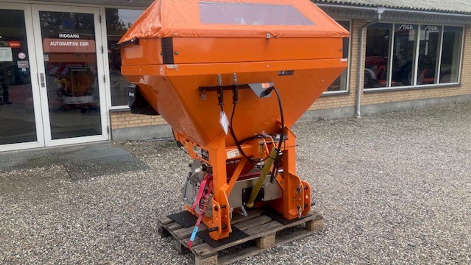 Sandstreuer & Salzstreuer типа Amazone E+S 751, Gebrauchtmaschine в Store Heddinge (Фотография 1)