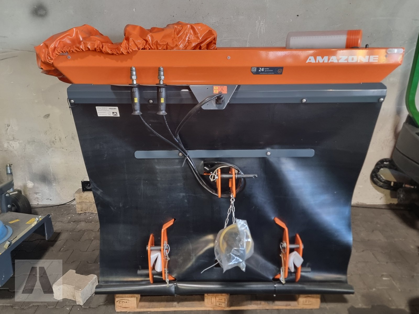 Sandstreuer & Salzstreuer от тип Amazone E+S 751, Neumaschine в Regensburg (Снимка 1)