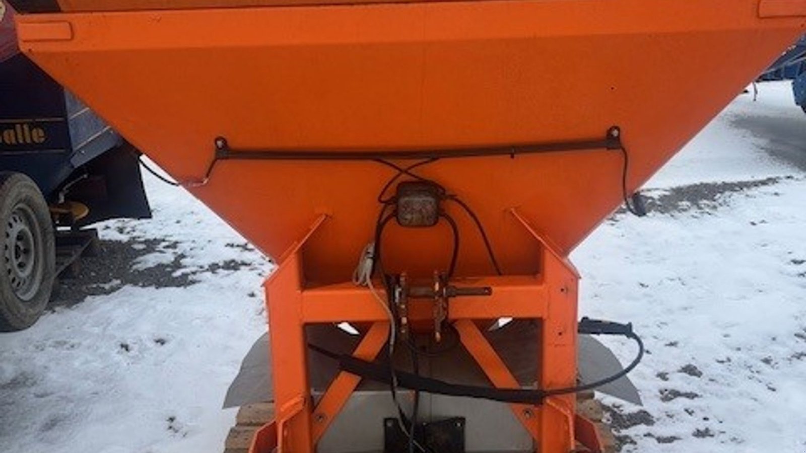 Sandstreuer & Salzstreuer of the type Amazone ES-750 pto, Gebrauchtmaschine in Sakskøbing (Picture 3)