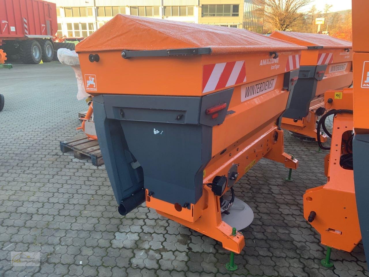 Sandstreuer & Salzstreuer a típus Amazone IceTiger orange, Neumaschine ekkor: Pfreimd (Kép 3)