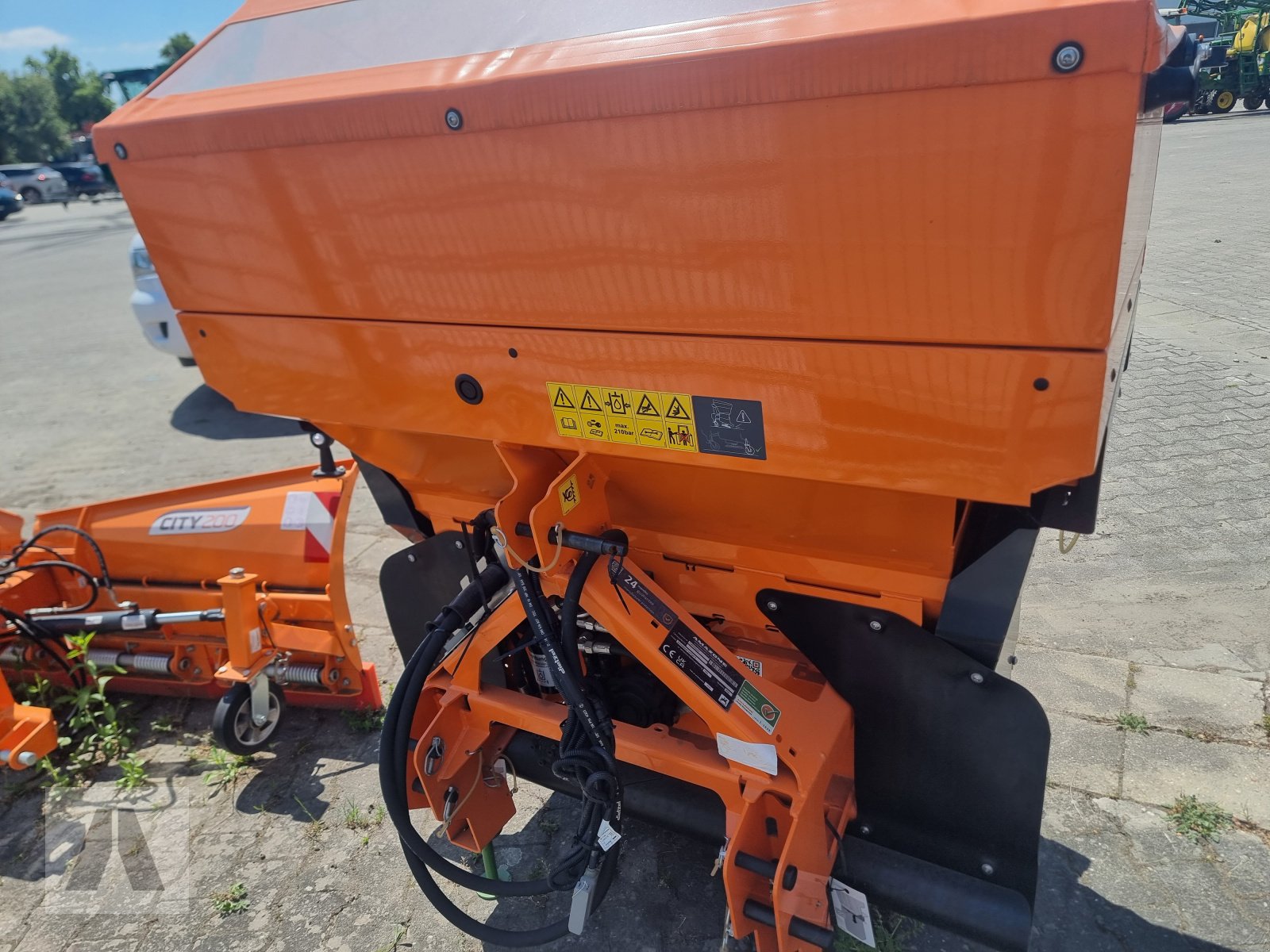 Sandstreuer & Salzstreuer tipa Amazone IceTiger, Neumaschine u Regensburg (Slika 2)