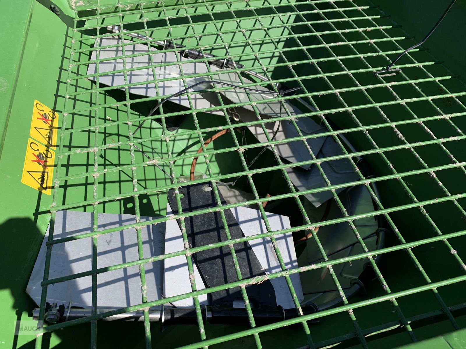 Sandstreuer & Salzstreuer от тип Amazone Splittstreuer E+S 300, Gebrauchtmaschine в Eben (Снимка 5)