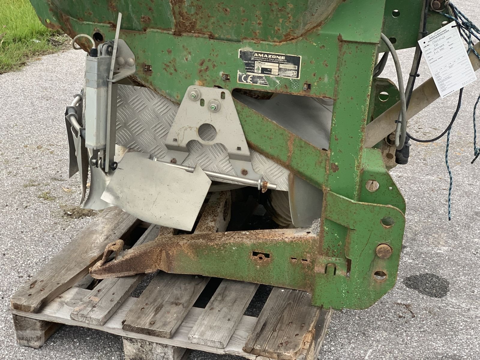 Sandstreuer & Salzstreuer des Typs Amazone Streuer E+S 750, Gebrauchtmaschine in Eben (Bild 5)