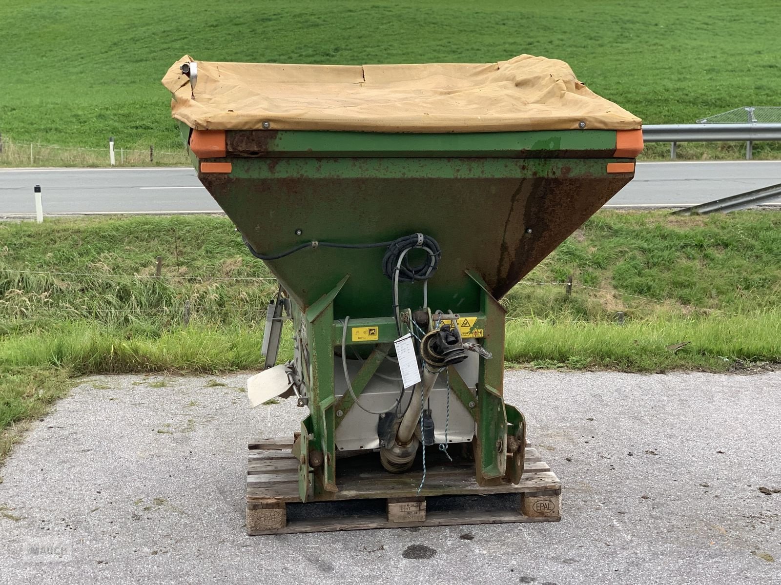 Sandstreuer & Salzstreuer des Typs Amazone Streuer E+S 750, Gebrauchtmaschine in Eben (Bild 2)