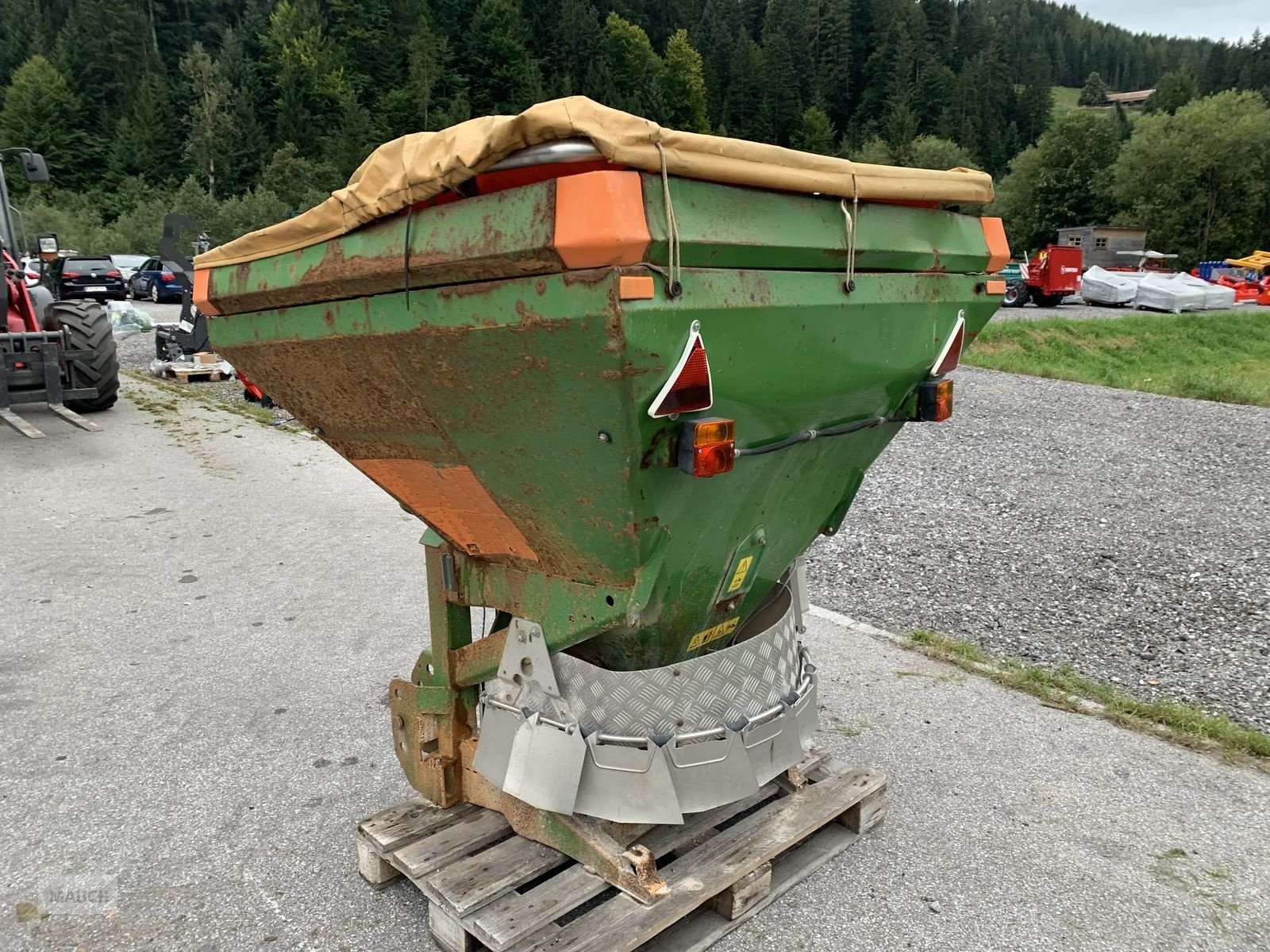 Sandstreuer & Salzstreuer des Typs Amazone Streuer E+S 750, Gebrauchtmaschine in Eben (Bild 11)