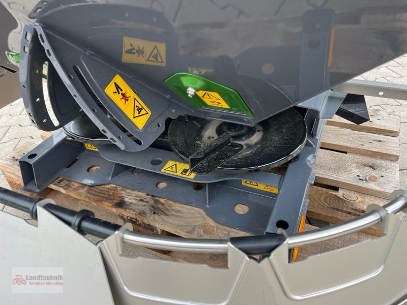 Sandstreuer & Salzstreuer des Typs Amazone ZA-XS H 602, Neumaschine in Marl (Bild 12)