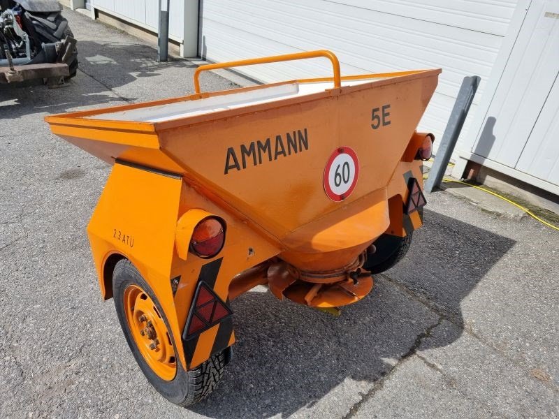 Sandstreuer & Salzstreuer des Typs Ammann AMA 5E Salz/Kiesstreuer, Gebrauchtmaschine in Chur (Bild 5)
