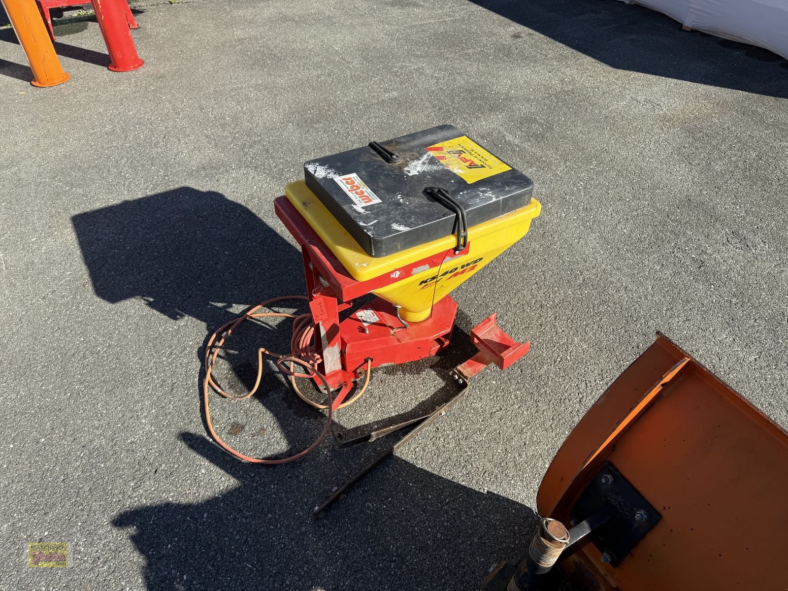 Sandstreuer & Salzstreuer tipa APV KS 40 WD M2 Kleinstreuer, Gebrauchtmaschine u Kötschach (Slika 1)