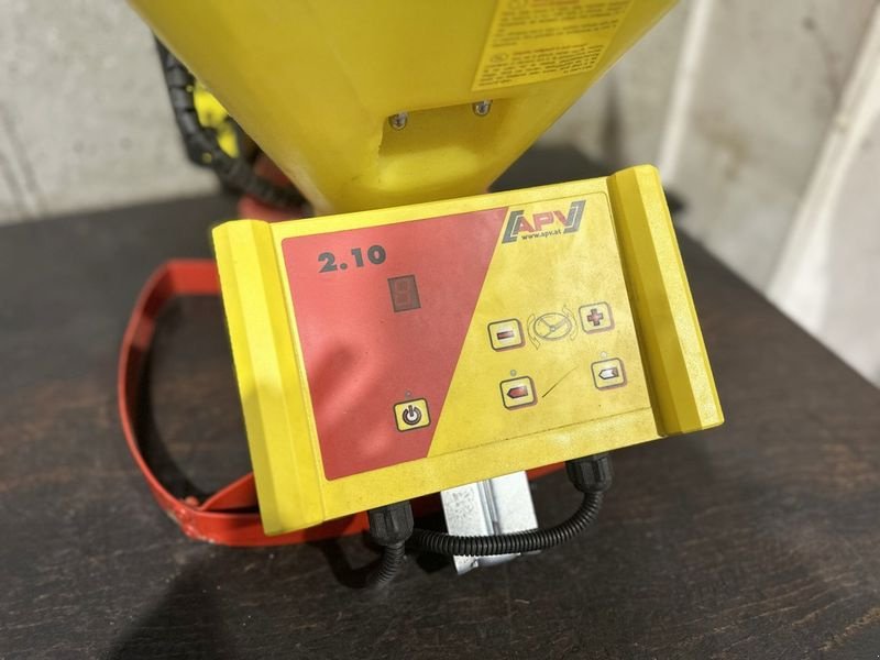 Sandstreuer & Salzstreuer от тип APV WD 40 M2 Kleinstreuer, Gebrauchtmaschine в St. Marienkirchen (Снимка 4)