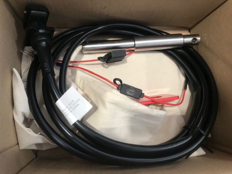 Sandstreuer & Salzstreuer des Typs APV Winterdienststreuer UDW 100 M1, Neumaschine in Tamsweg (Bild 16)