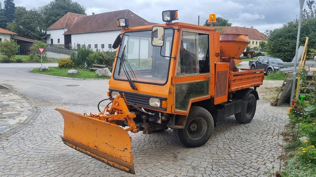 Sandstreuer & Salzstreuer vrste Boki HY1350 Kommunalfahrzeug mit Schneepflug und Sand / Salzstreuer, Gebrauchtmaschine v Göpfritz an der Wild (Slika 3)
