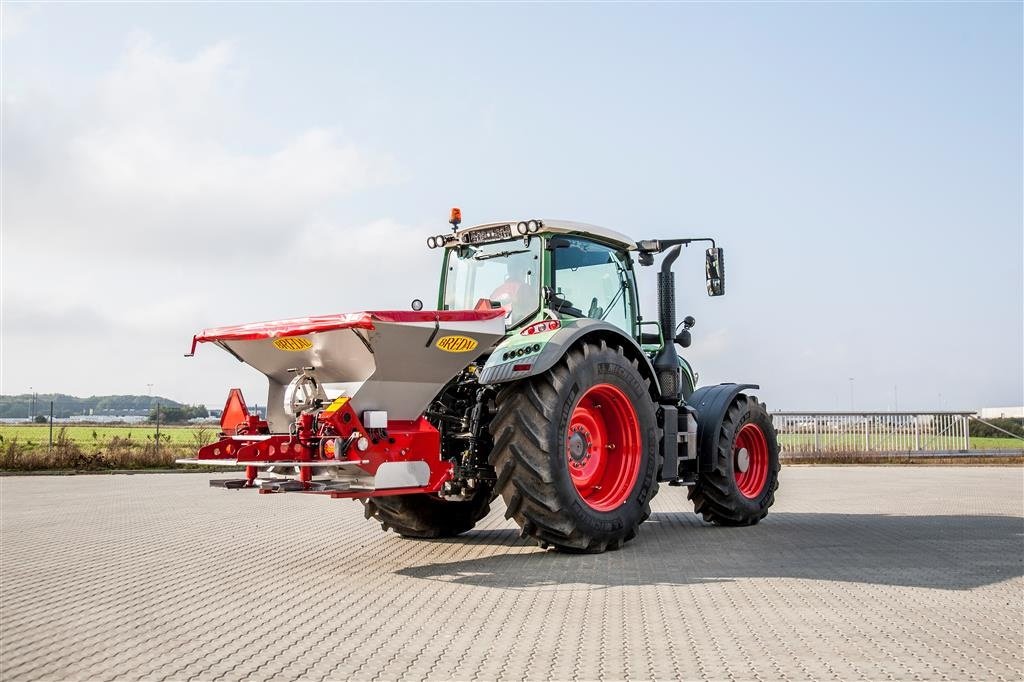 Sandstreuer & Salzstreuer des Typs Bredal SG 2000 Bestil til sæson 2025 levering slut september., Gebrauchtmaschine in Sakskøbing (Bild 1)