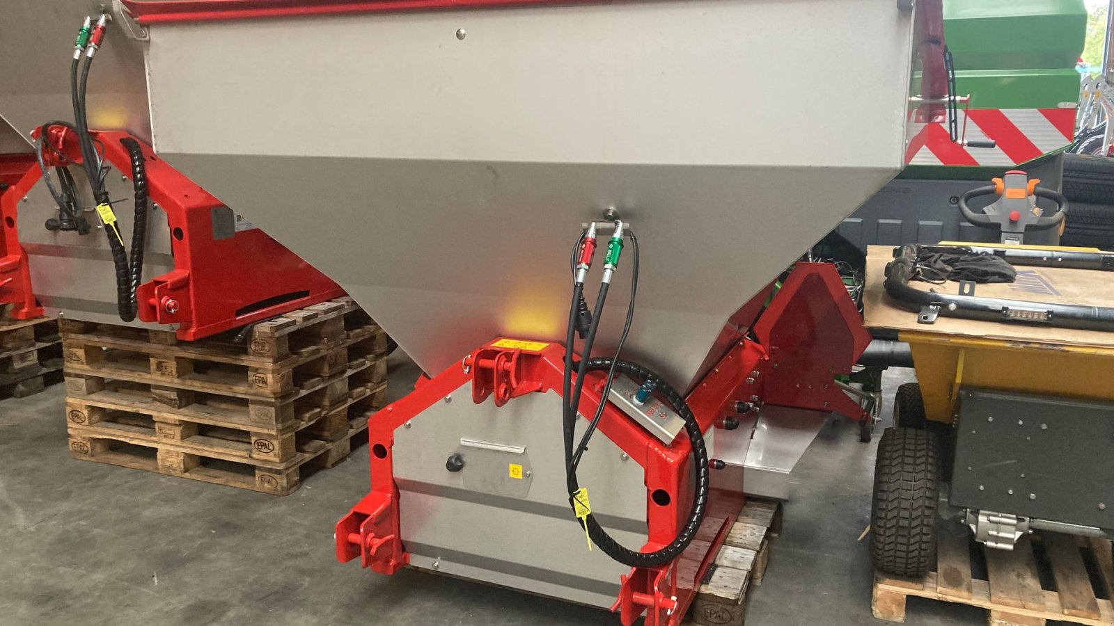 Sandstreuer & Salzstreuer a típus Bredal SG 2000 Hydraulisk - Rustfri, Gebrauchtmaschine ekkor: Roskilde (Kép 1)