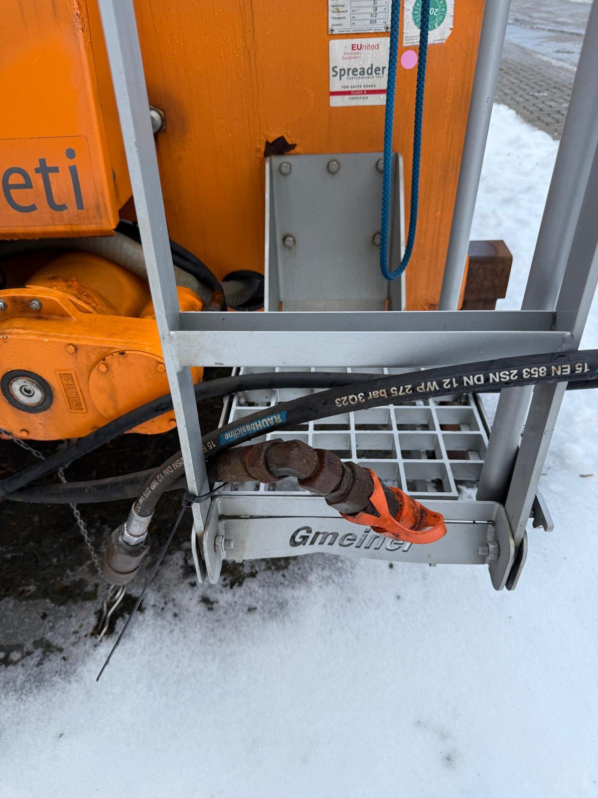 Sandstreuer & Salzstreuer des Typs Bucher Yeti 1800, Gebrauchtmaschine in Wiedemar (Bild 8)