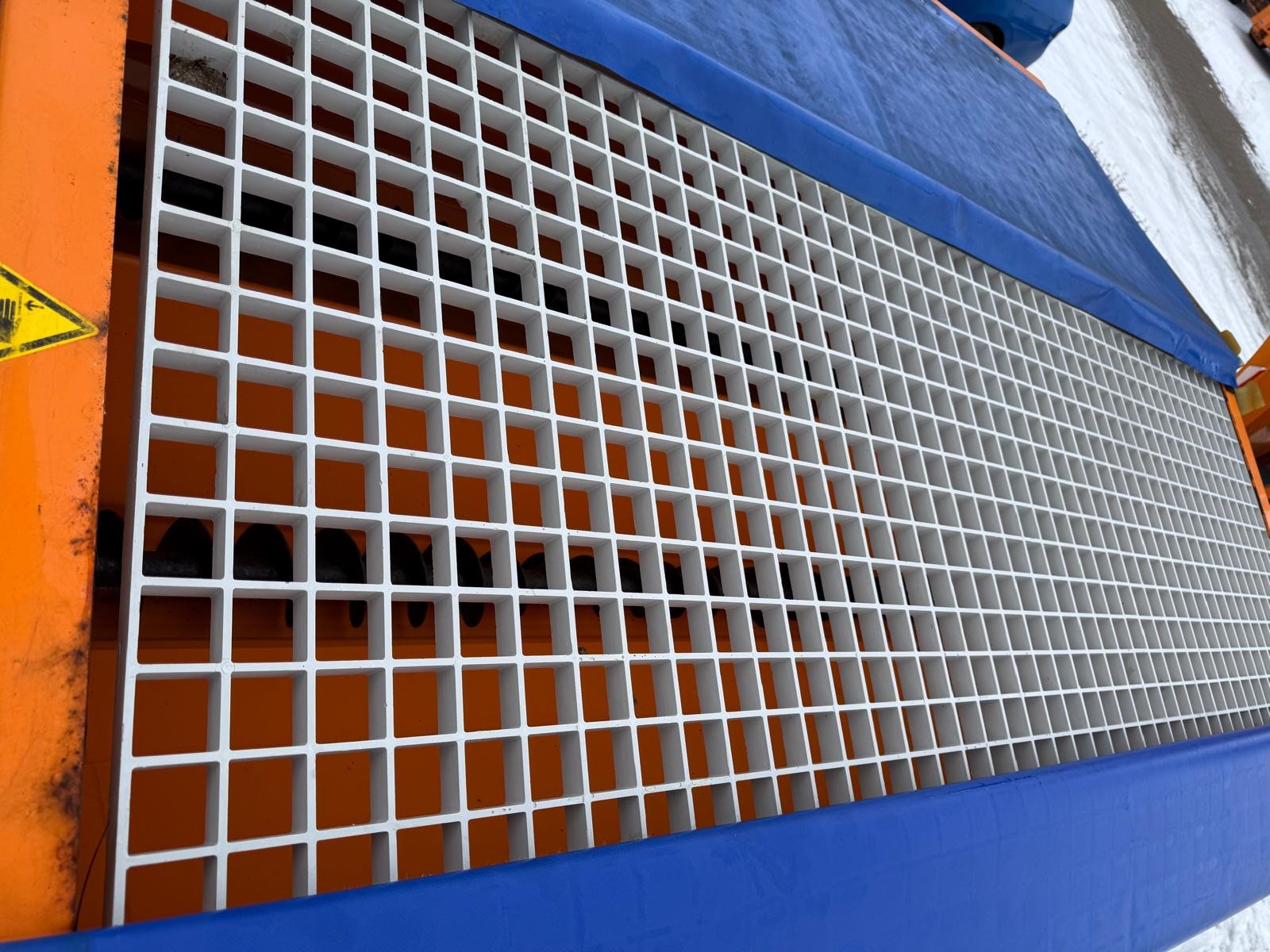 Sandstreuer & Salzstreuer des Typs Bucher Yeti 1800W, Gebrauchtmaschine in Wiedemar (Bild 5)